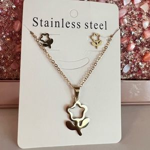 Stainless steel flower necklace and earrings set